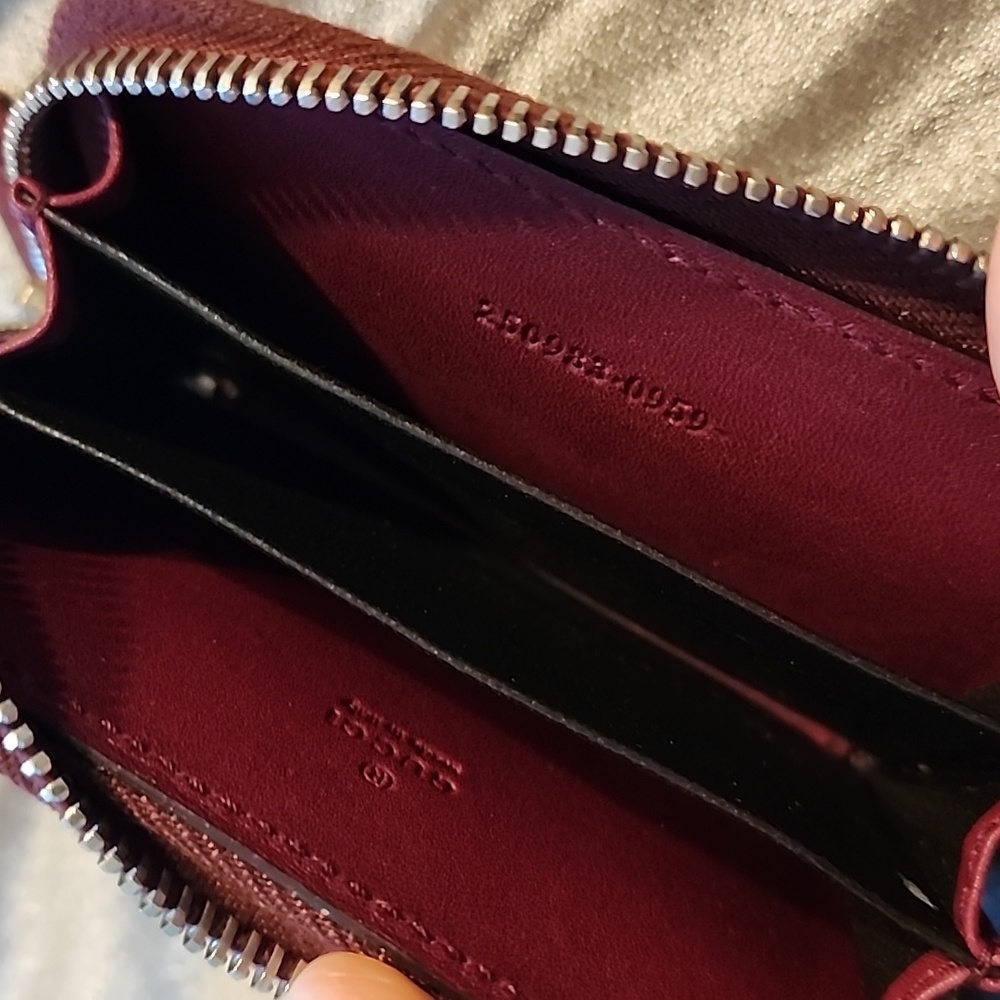 💥Authentic💥vintage GUCCI Leather Wallet In Burgundy - Picture 9 of 11